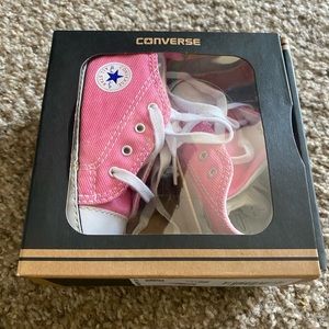 NEW❣️Pink Baby Converse